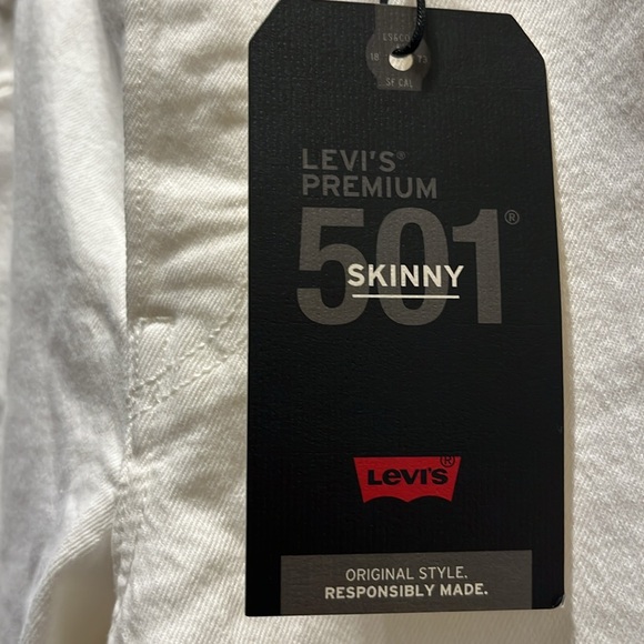 Levi's Taper High Waisted Rise Jeans - Picture 6 of 9